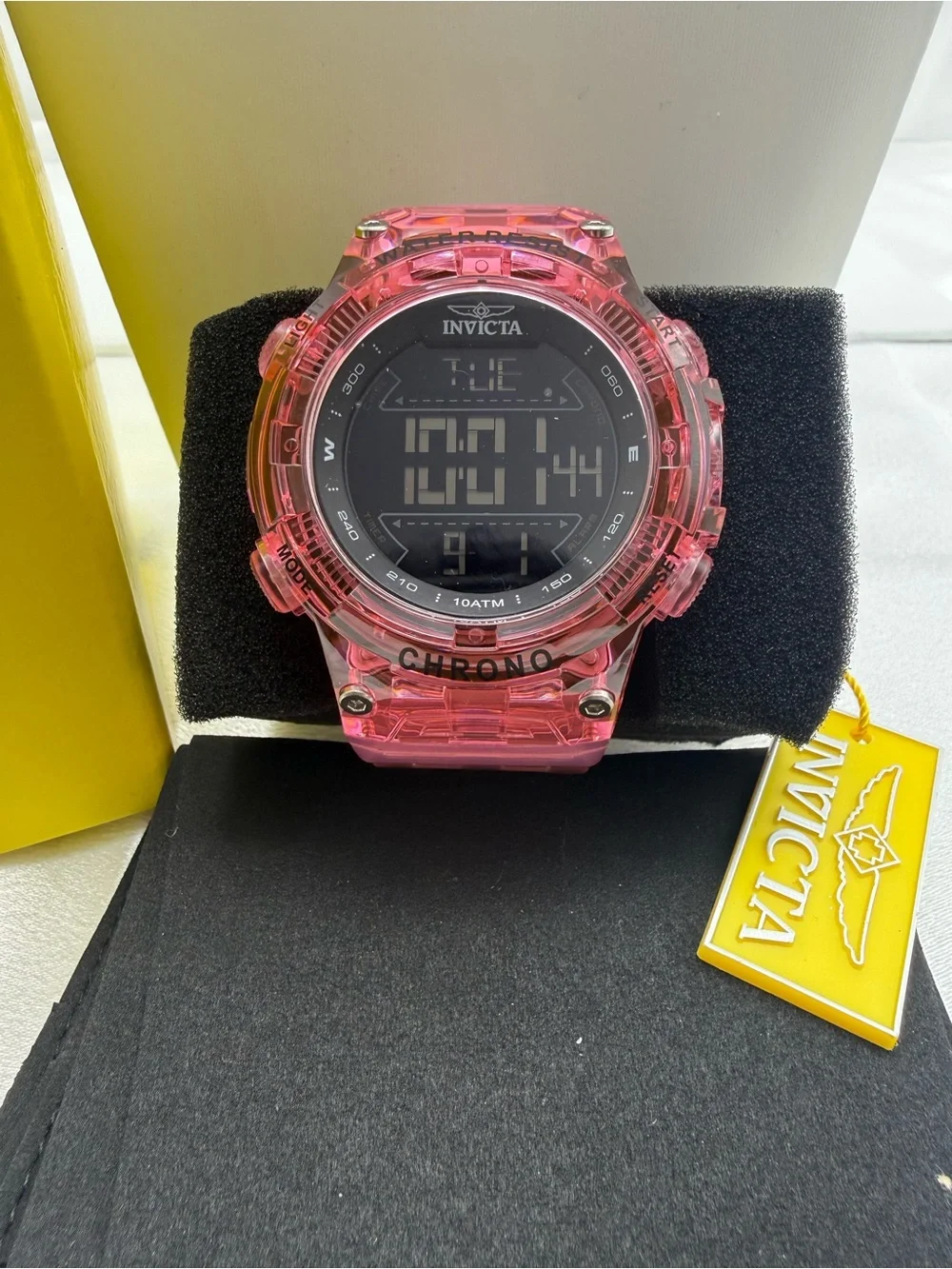 Invicta men’s digital